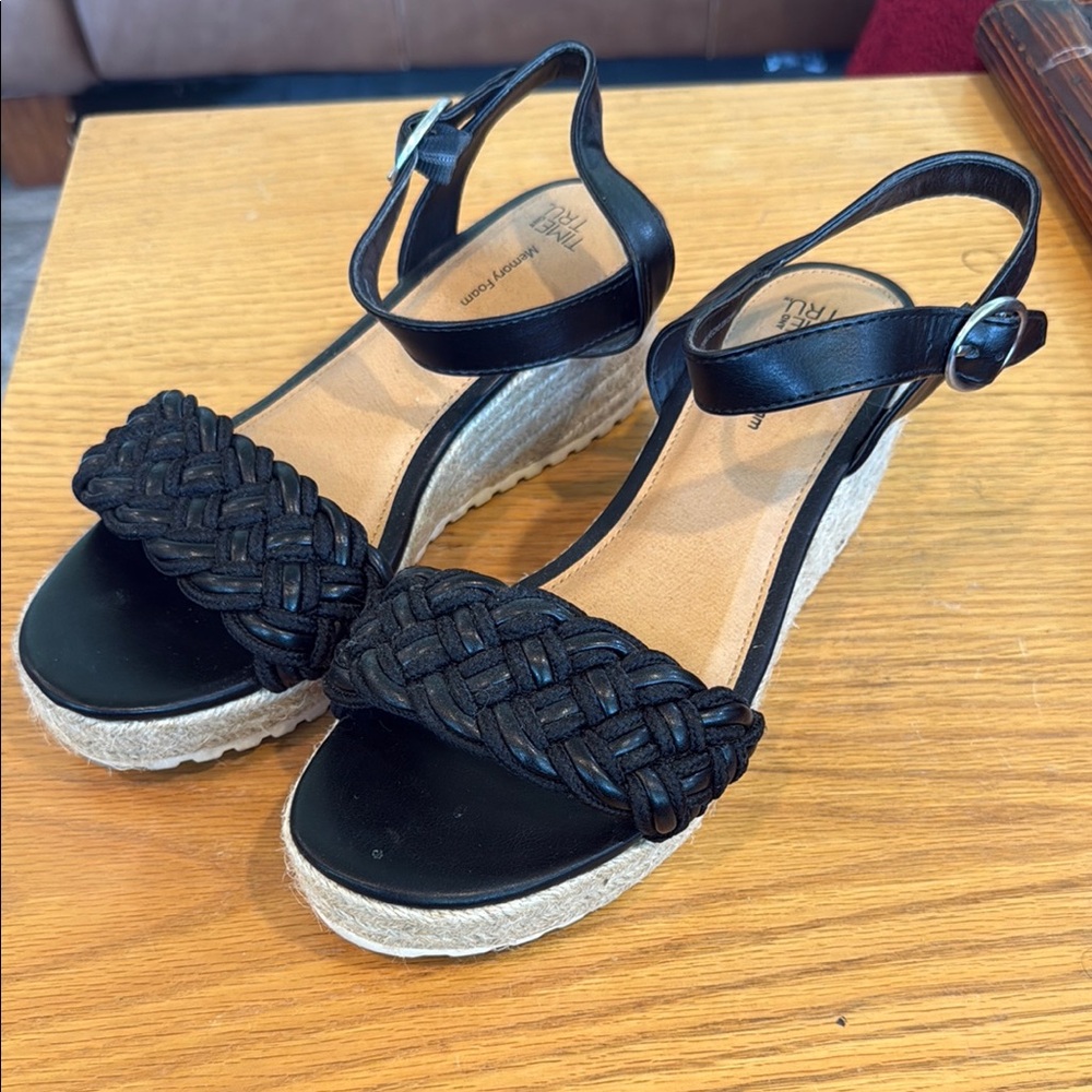 Women's Black Woven Wedge Sandals